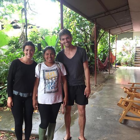 Tambopata Hostel Bambu Puerto Maldonado Buitenkant foto
