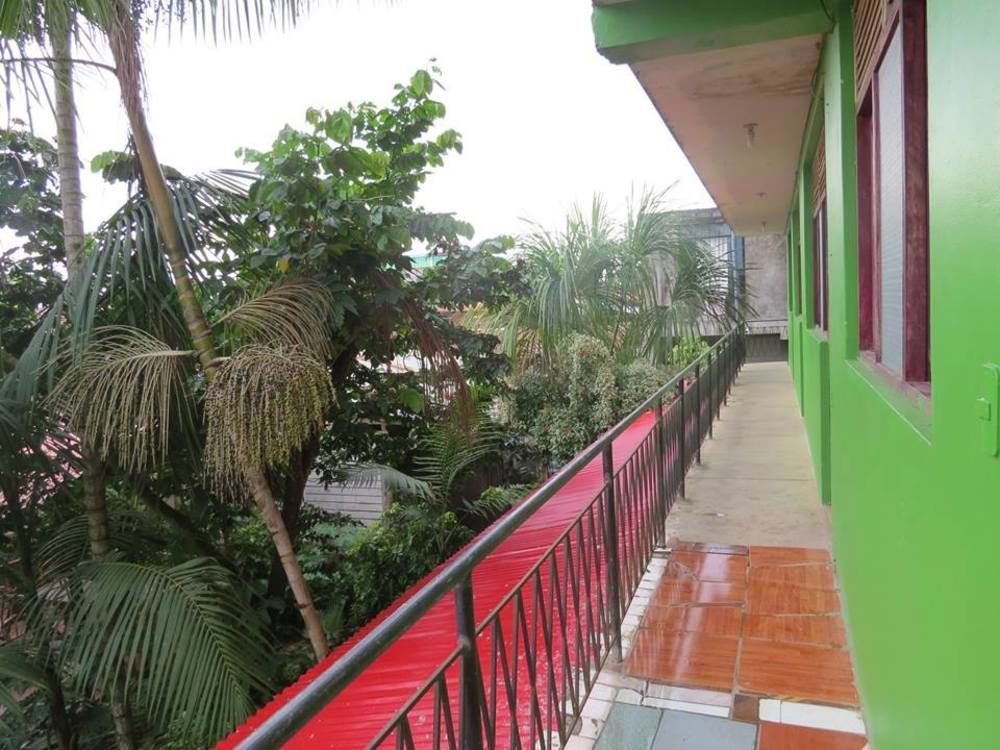 Tambopata Hostel Bambu Puerto Maldonado Buitenkant foto