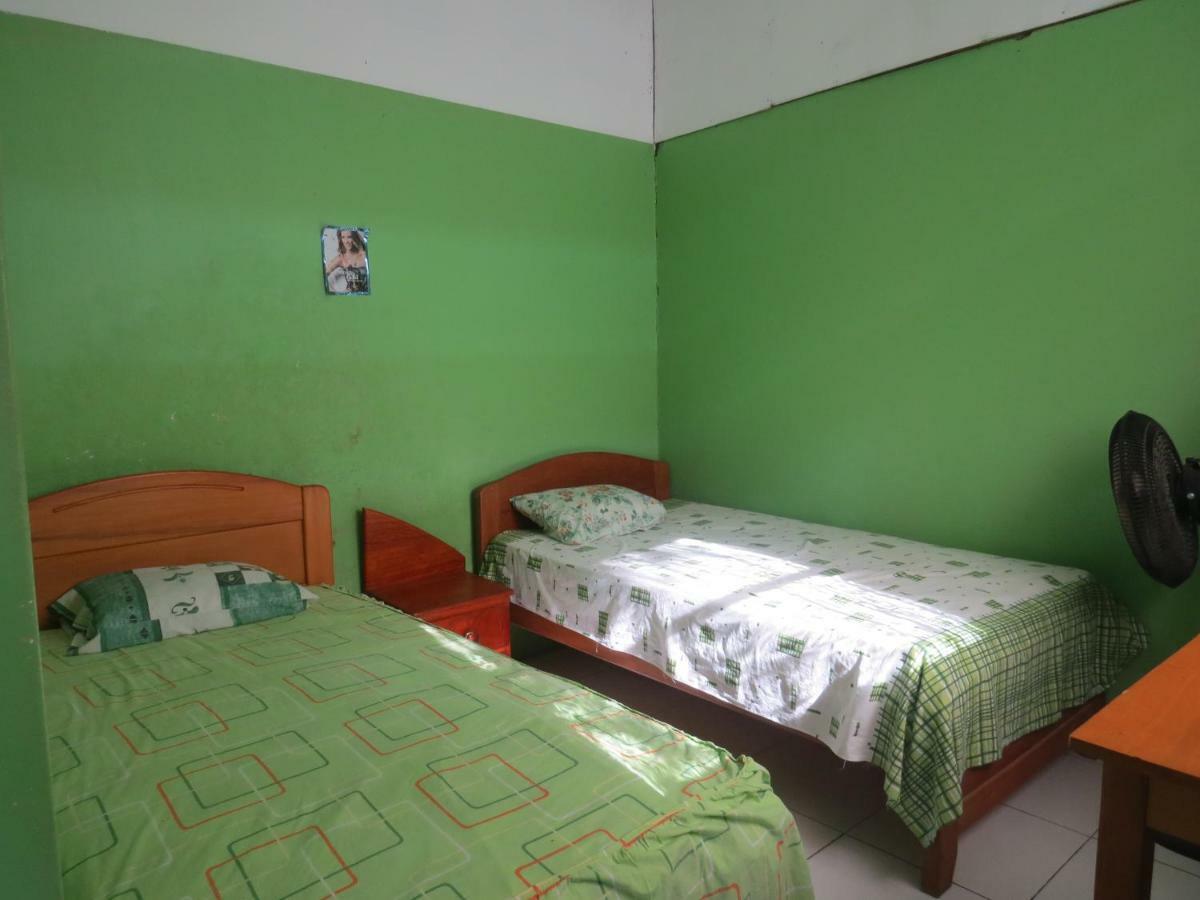 Tambopata Hostel Bambu Puerto Maldonado Buitenkant foto