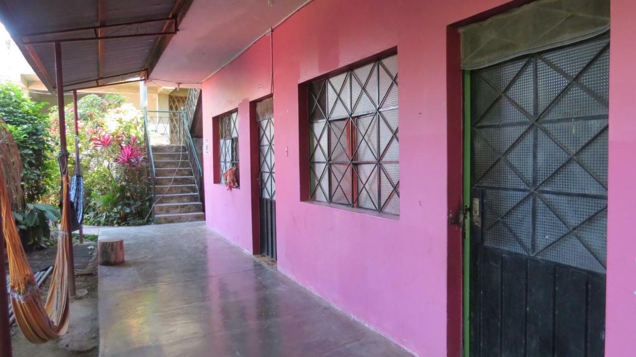 Tambopata Hostel Bambu Puerto Maldonado Buitenkant foto